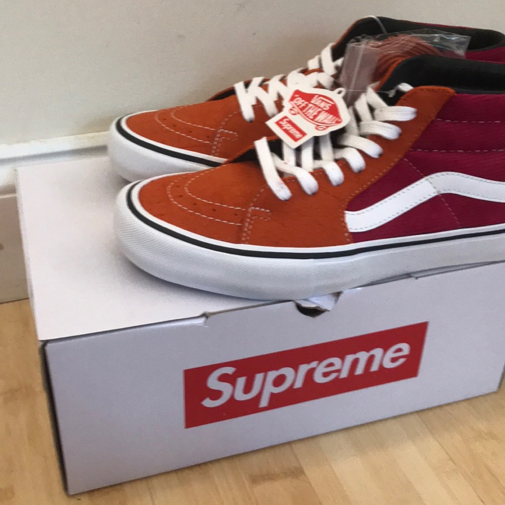 Dead stock supreme vans mid high Sumer 2018